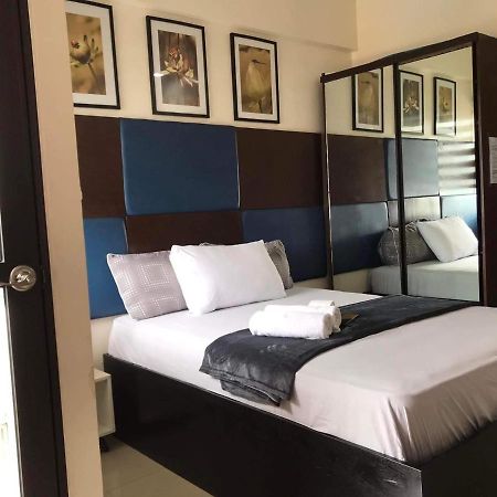 Mabolo Garden Flat A6 With Free Rooftop Pool Cebu Stadt Exterior foto