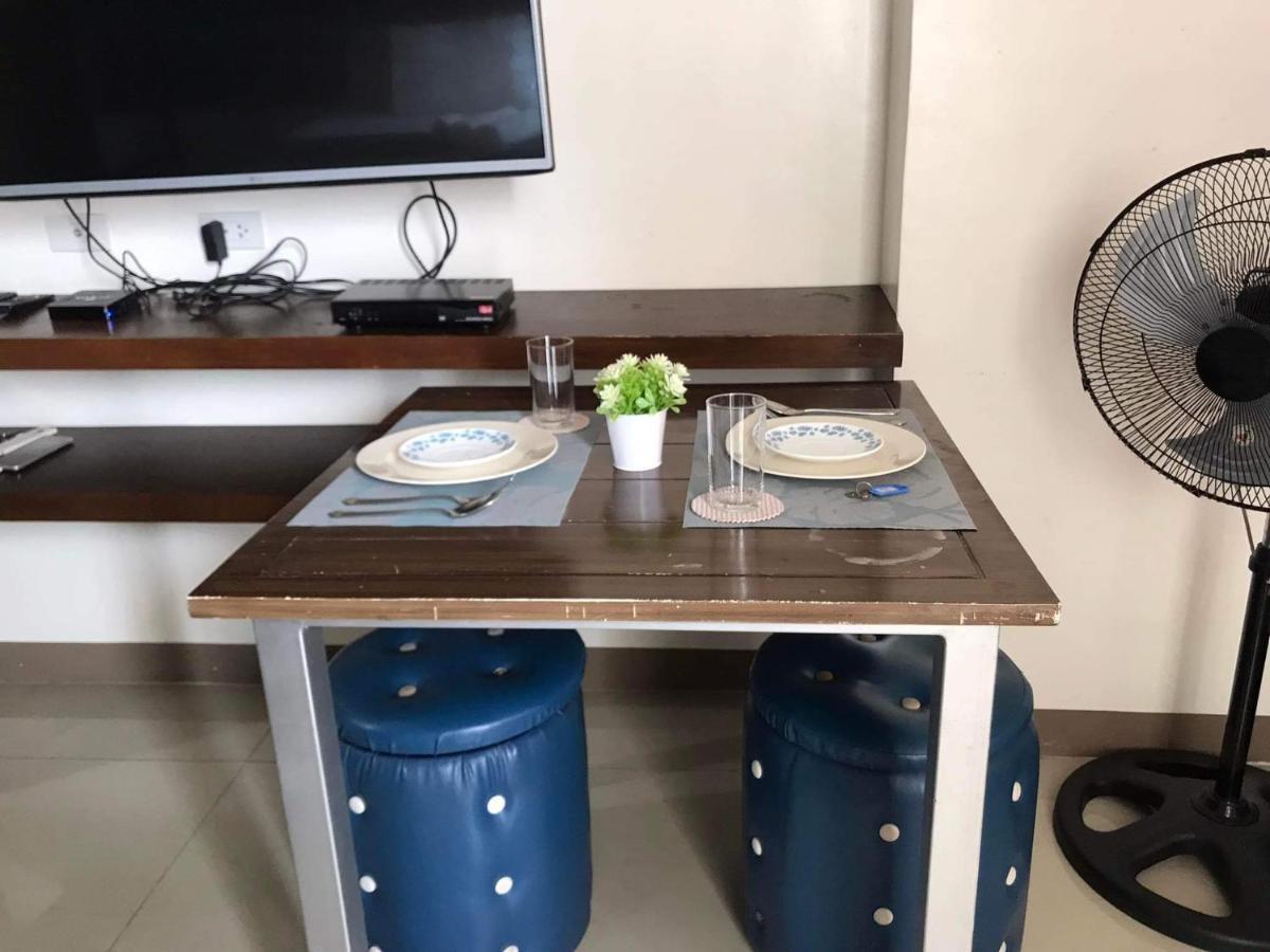 Mabolo Garden Flat A6 With Free Rooftop Pool Cebu Stadt Exterior foto