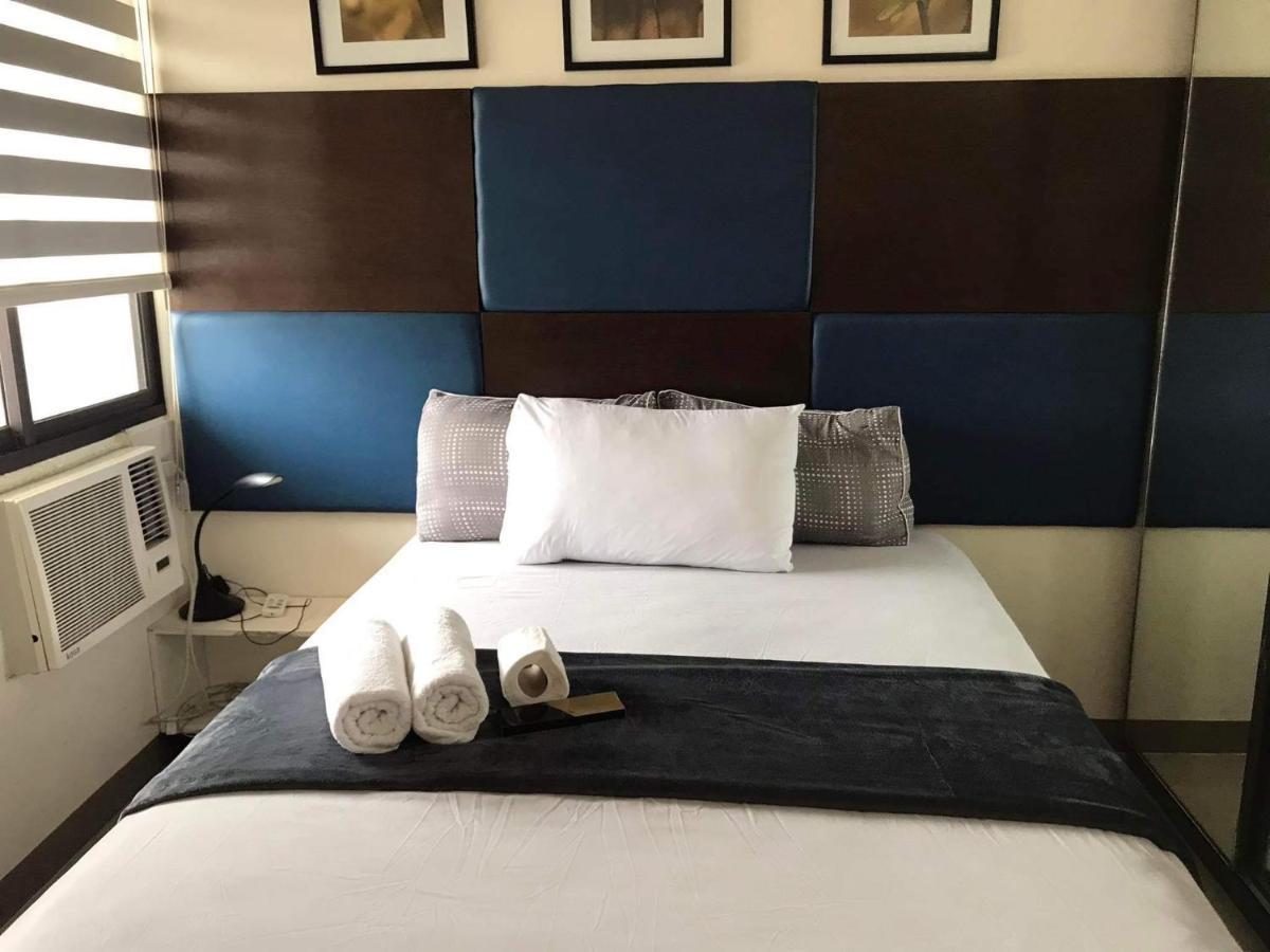 Mabolo Garden Flat A6 With Free Rooftop Pool Cebu Stadt Exterior foto