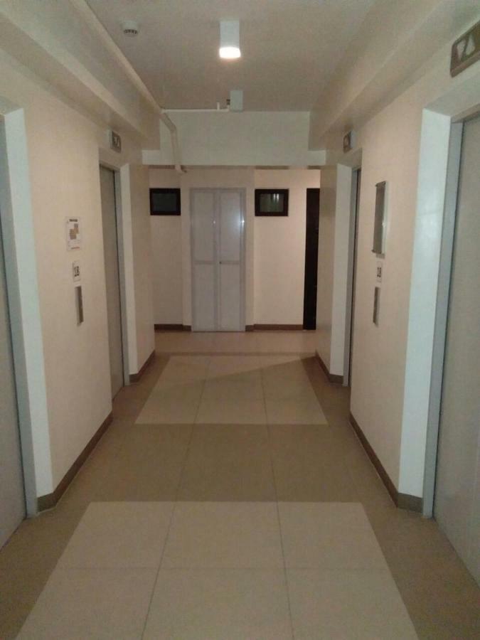 Mabolo Garden Flat A6 With Free Rooftop Pool Cebu Stadt Exterior foto